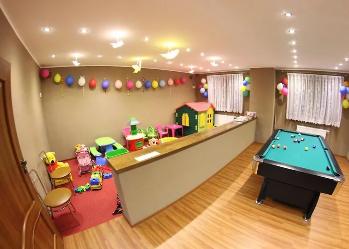 Kwiatano - Basen & Jacuzzi & Sauna & Plac Zabaw بيت للعطل